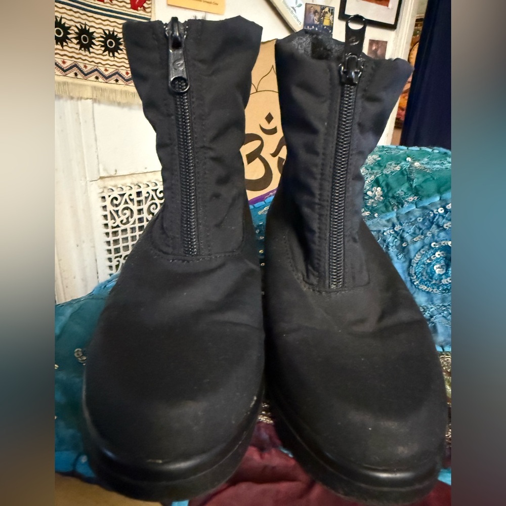 MADE IN CANADA 🇨🇦 TOE WARMER BOOTS